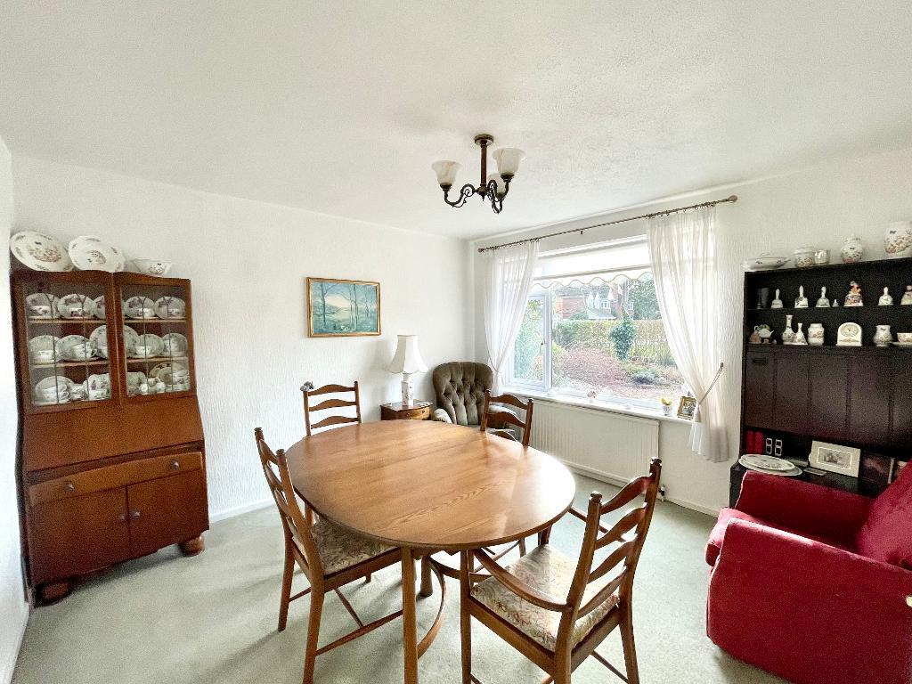 4 Bedroom Detached For Sale in Oakleigh Road, Stratford upon Avon, CV37 ...