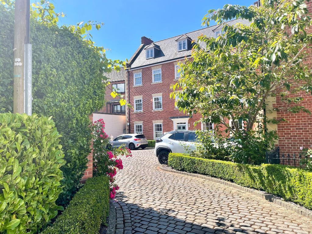 Ely Street, Stratford upon Avon, CV37 6AZ