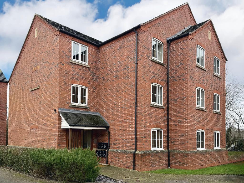 Brookfield Court, Stratford upon Avon, Warwickshire, CV37 9DE